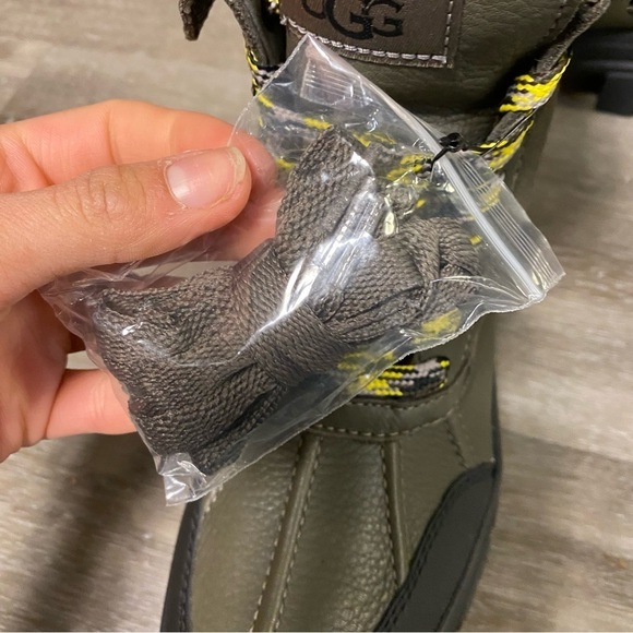 UGG | Ashton Addie Waterproof Snow Boots In Slate NEW - Picture 6 of 15